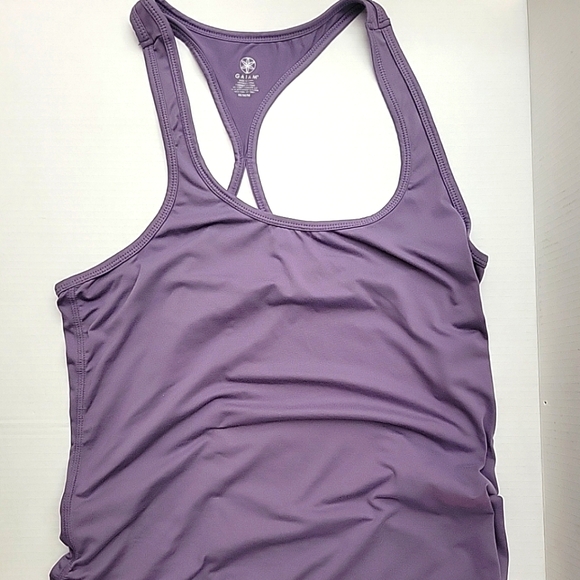 Gaiam Racer Back Yoga Tank Top. Purple. M. Ribbed on the sides - Picture 4 of 6